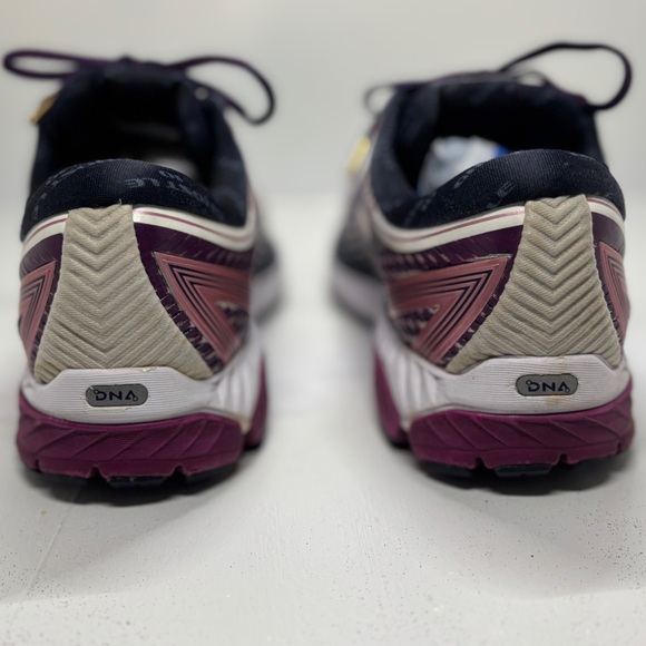 Women’s Brooks Ghost 10 Running Shoes - Pink and Purple size 9 - Picture 6 of 10